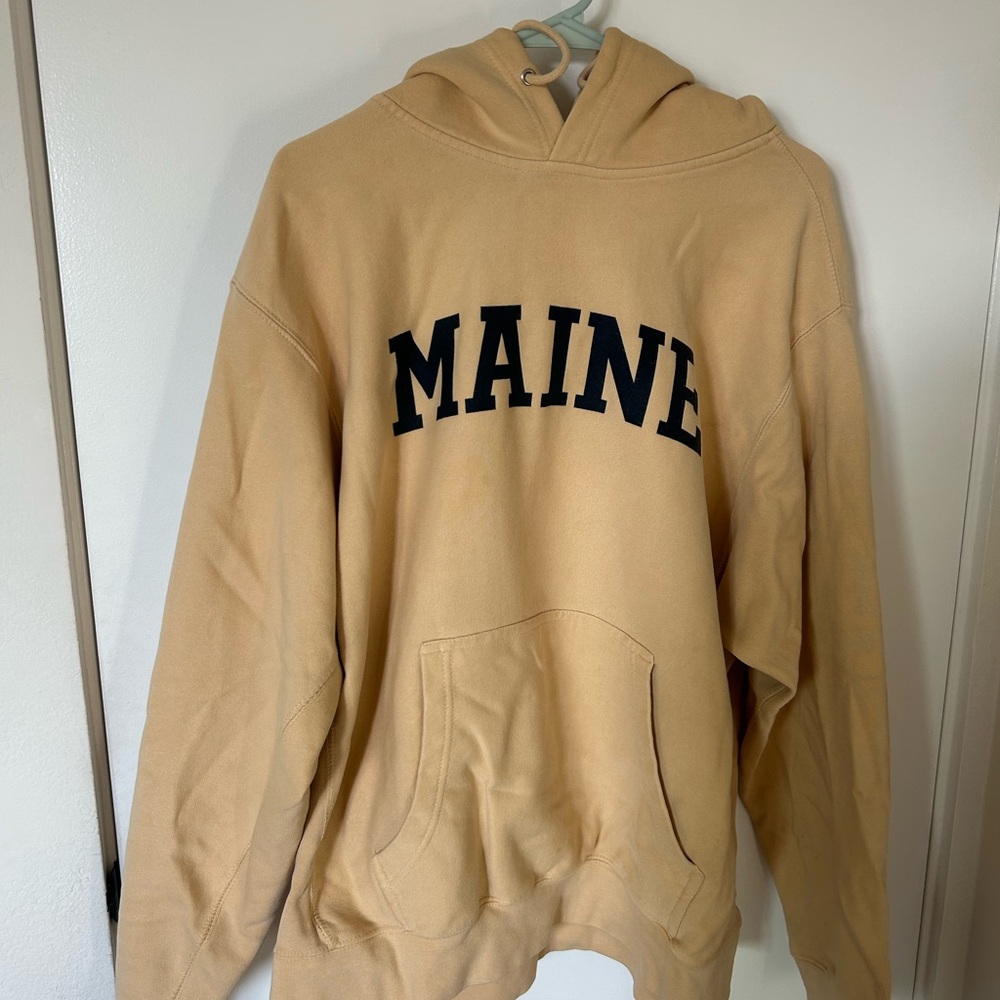 Maine Hooded Sweatshirt - Tan